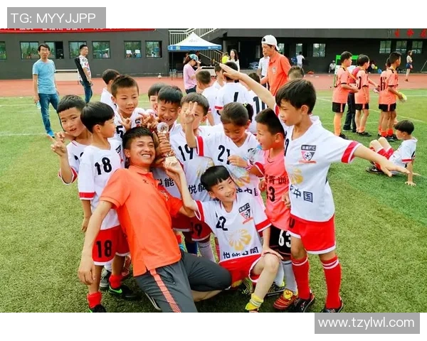 十二星座心目中的足球偶像解析与推荐 十二星座心目中的足球偶像解析与推荐