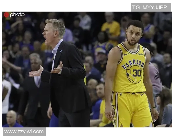 勇士与雷霆第六场激战回顾双方球星表现与战术分析 勇士与雷霆第六场激战回顾双方球星表现与战术分析